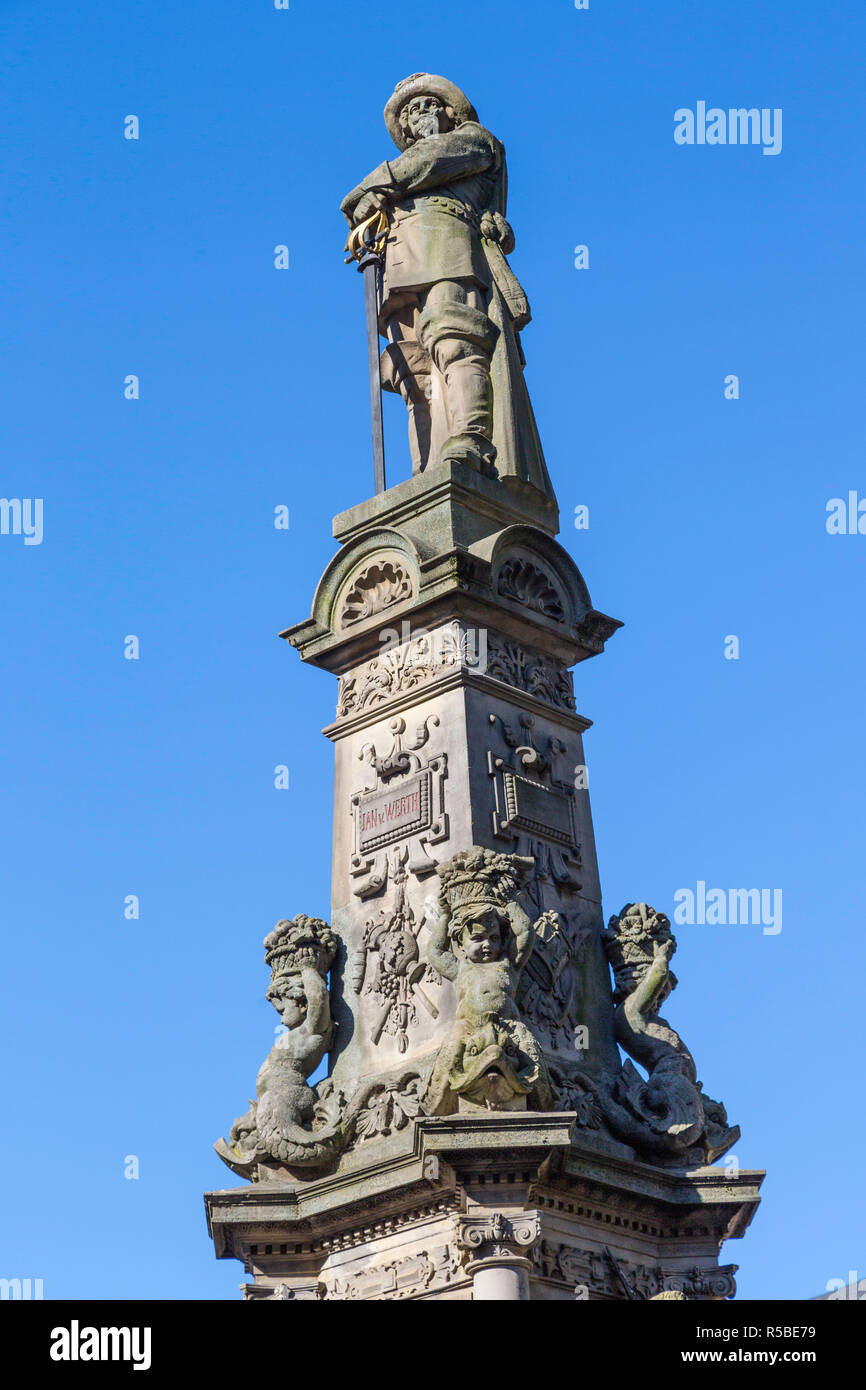 Cologne, Germany.  Statue of General Jan von Werth, by Wilhelm Albermann.  Old Marketplace (Alter Markt). Stock Photo