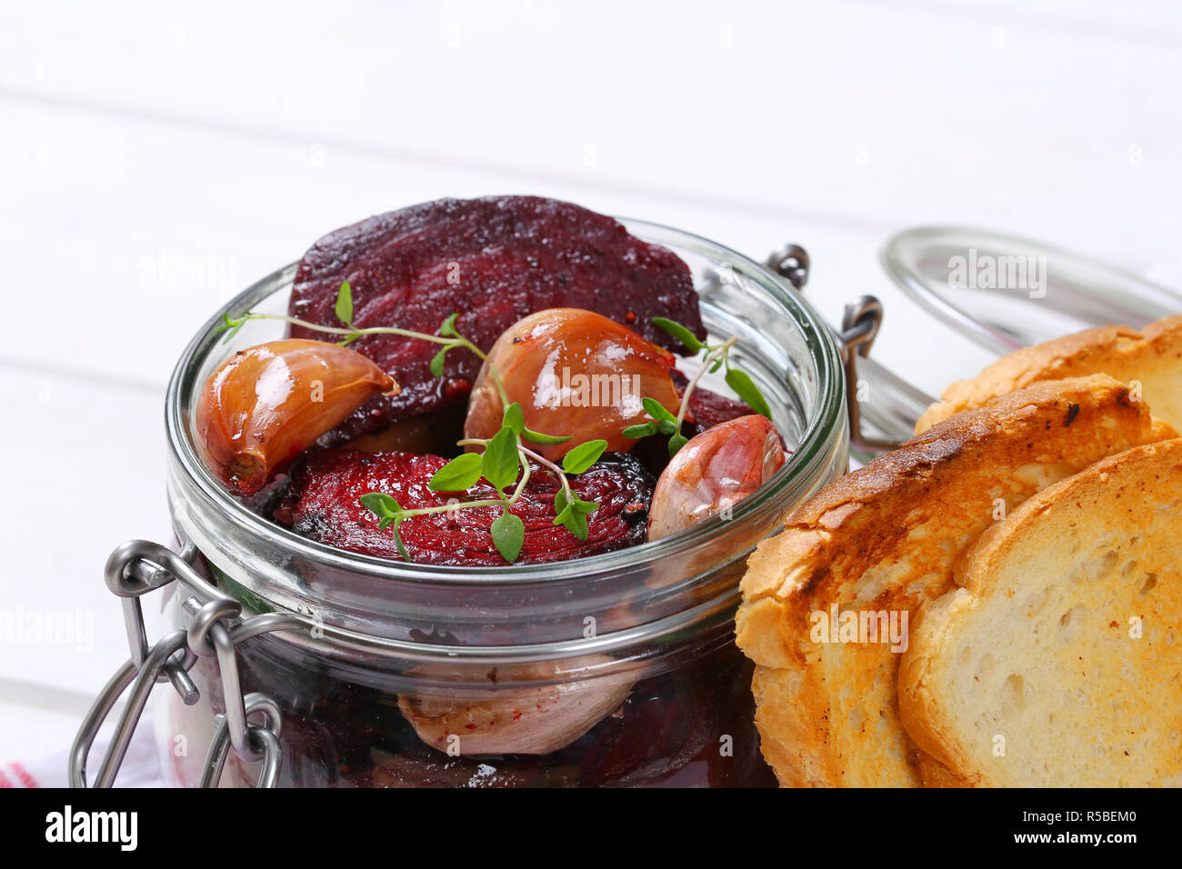 baked beetroot and garlic with toast Stock Photo - Alamy