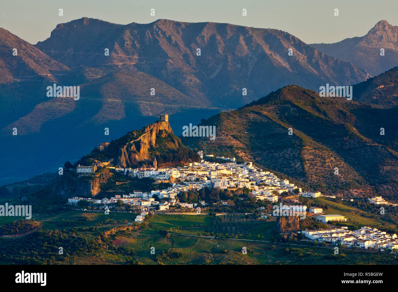 The whitewashed village of Zahara de la Sierra at sunset, Zahara de la ...