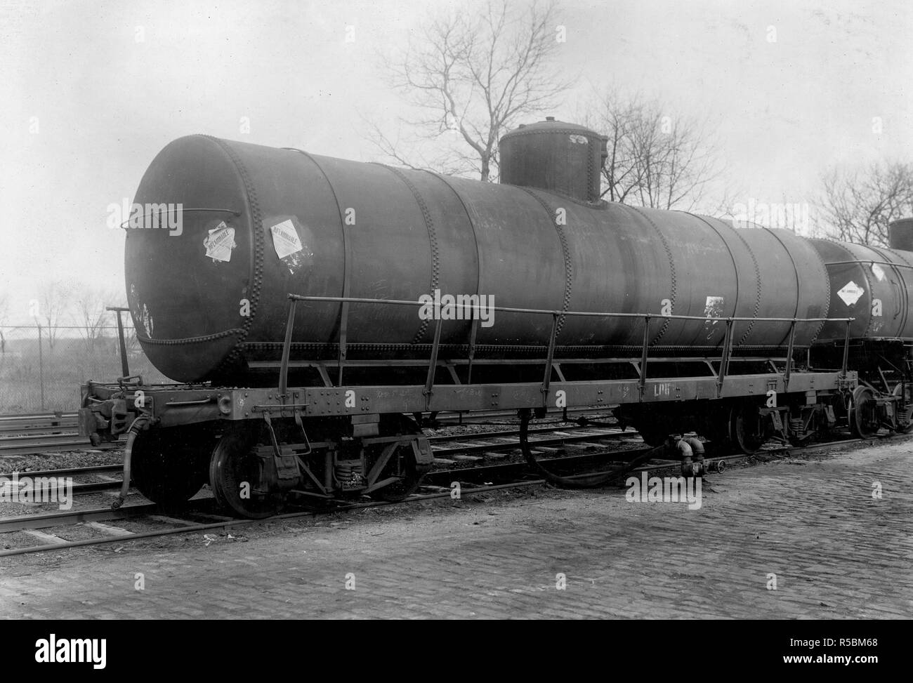 Industries of War Gasoline TANK CAR OF 10,000 GALS. Capacity