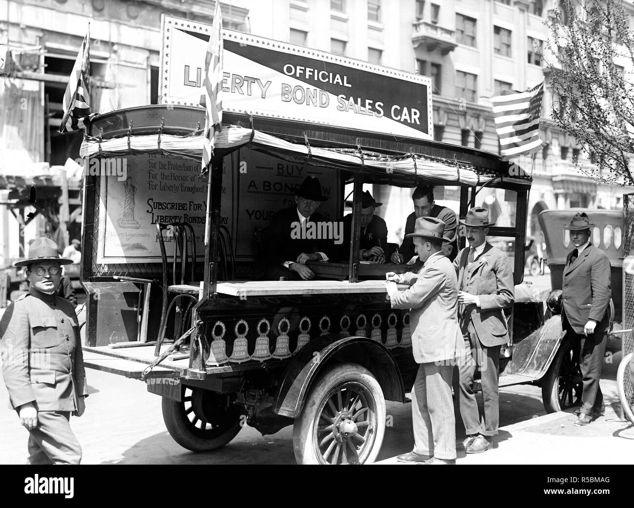 Liberty Loans Sales Car ca. 19161919 Stock Photo Alamy