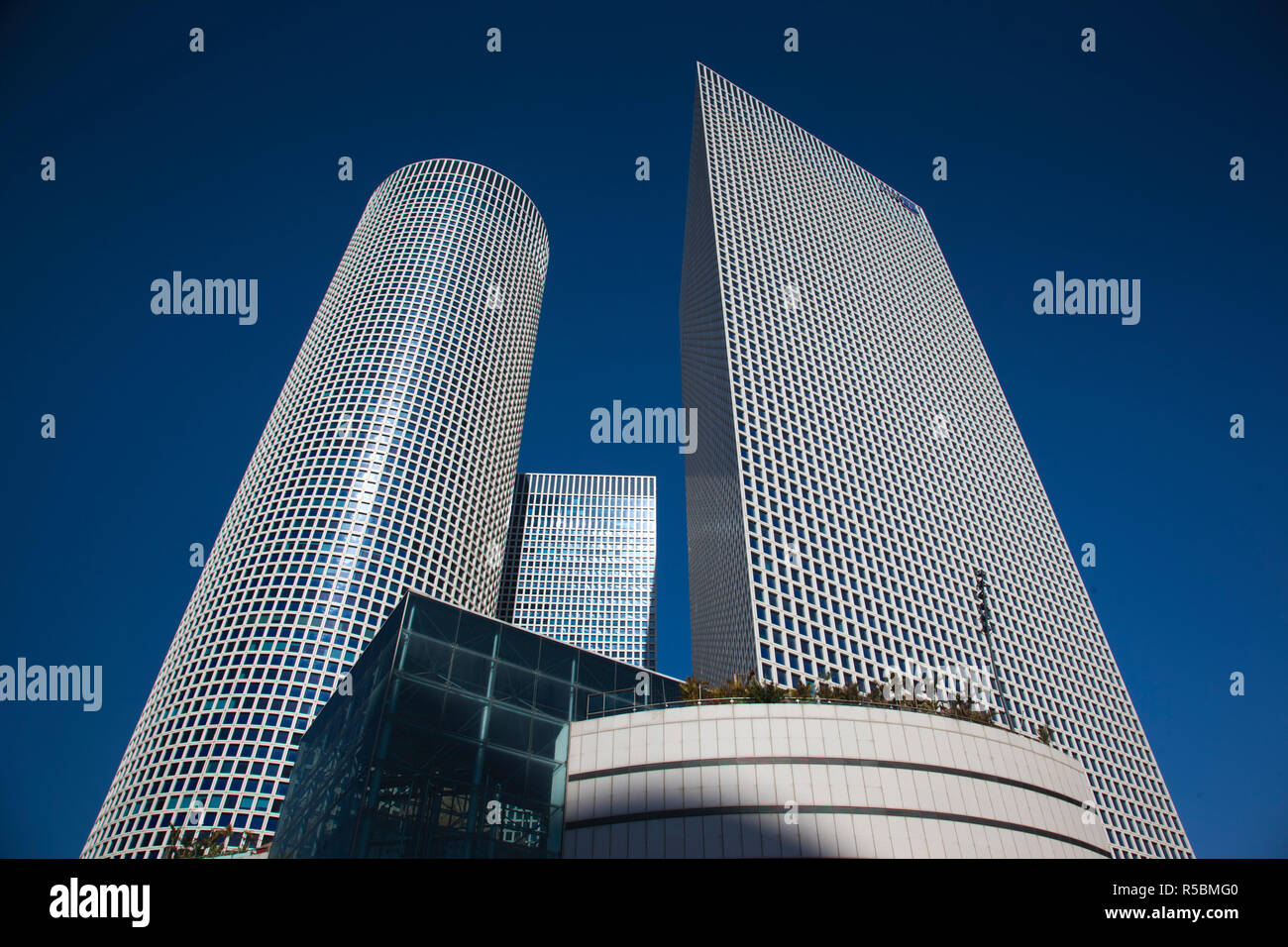 Azrieli towers in tel aviv hi-res stock photography and images - Alamy