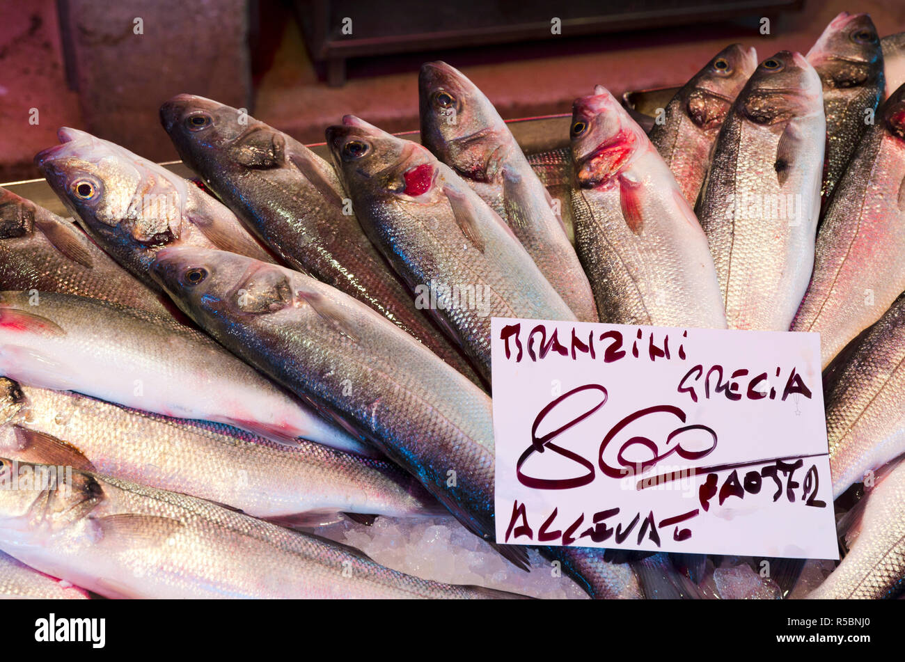 italy-veneto-venice-rialto-fish-market-stock-photo-alamy
