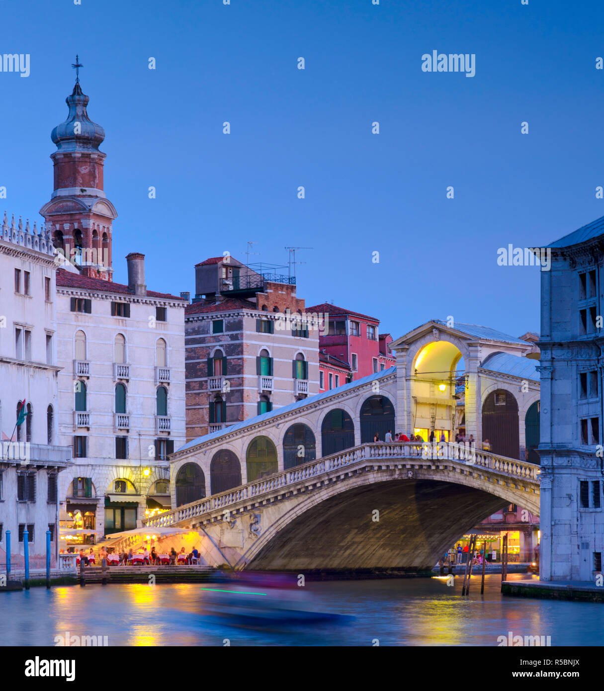 Bridge over grand canal hi-res stock photography and images - Alamy