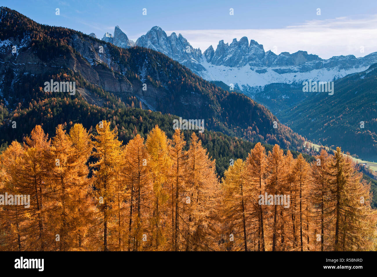 Mountains, Geisler Gruppe/ Geislerspitzen, Dolomites, Trentino-Alto Adige, Italy Stock Photo