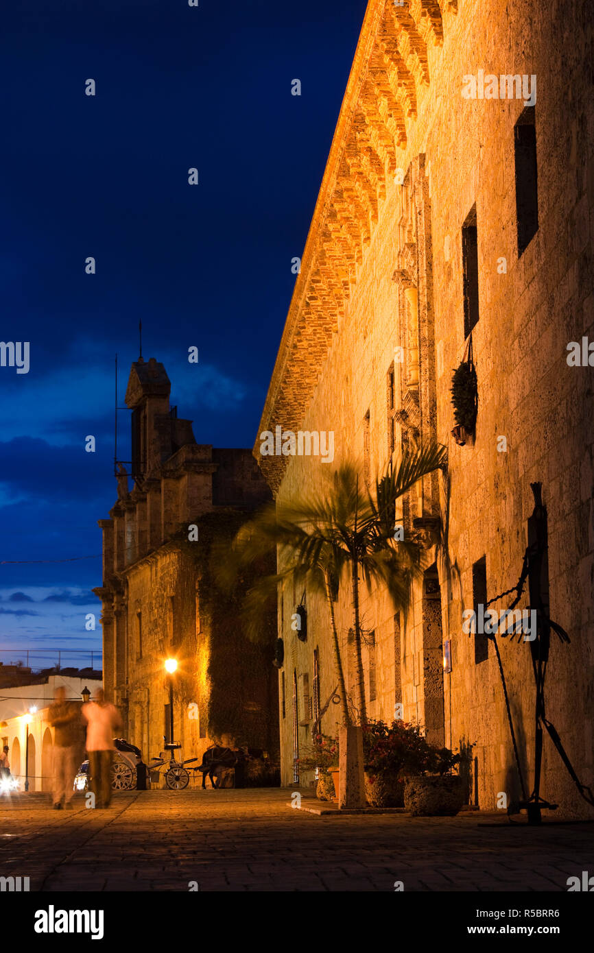 Dominican Republic, Santo Domingo, Zona Colonial, Museo de las Casas