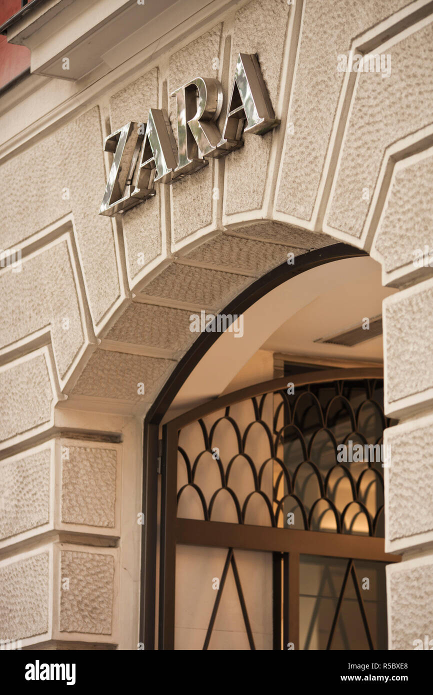 Spain, Madrid, Salamanca Area, Calle de Jose Ortega y Gasset, Madrid's exclusive shopping street, Zara shop Stock Photo
