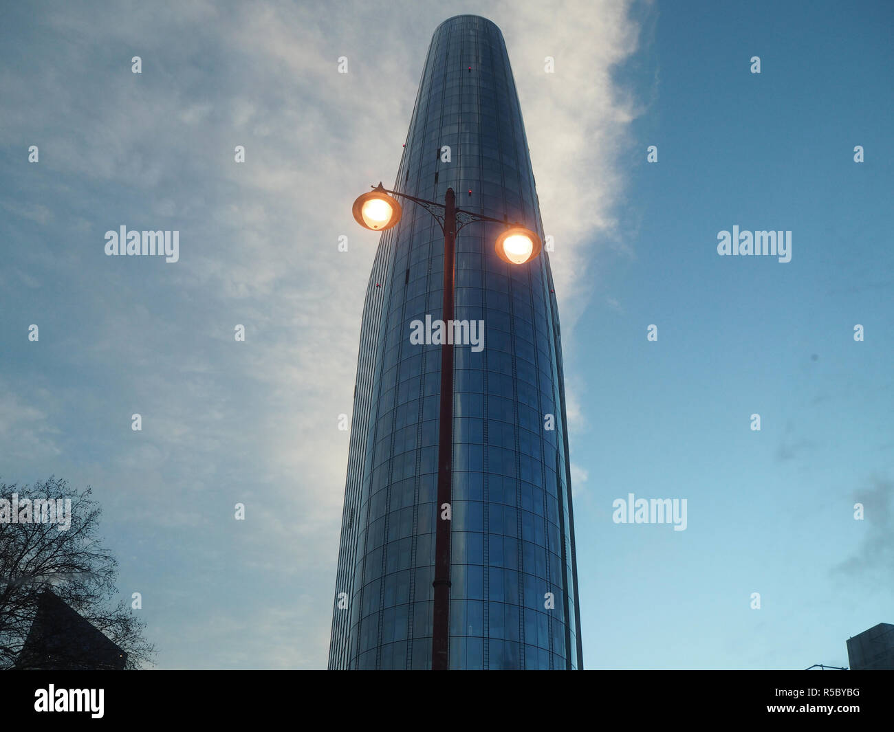 One Blackfriars London Stock Photo Alamy