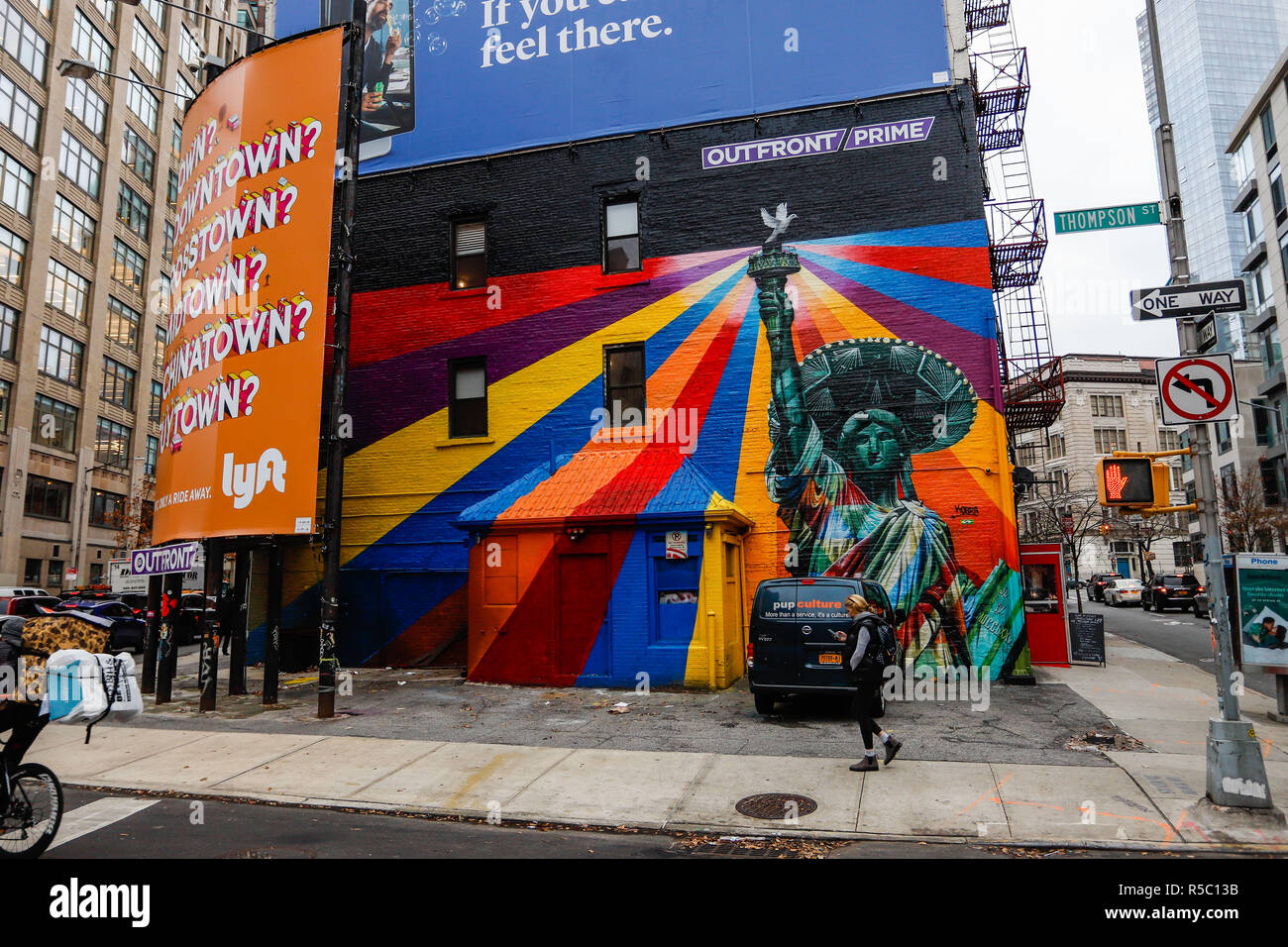 Mural of the Brazilian artist Eduardo Kobra is seen in the city of Manhattan Photo Vanessa Carvalho / Brazil Photo Press Stock Photo