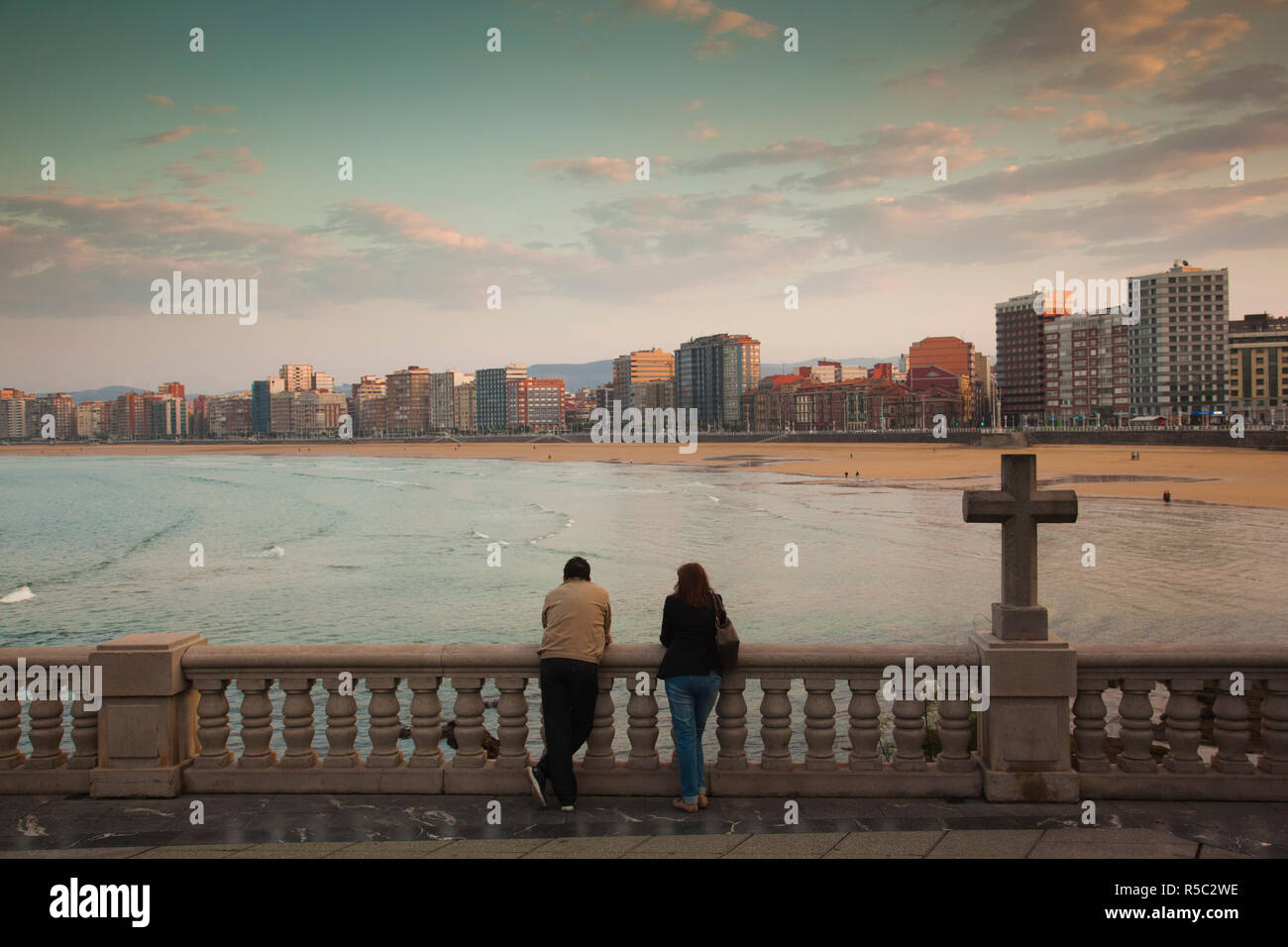 Spain, Asturias Region, Asturias Province, Gijon, buildings along Playa de San Lorenzo beach Stock Photo