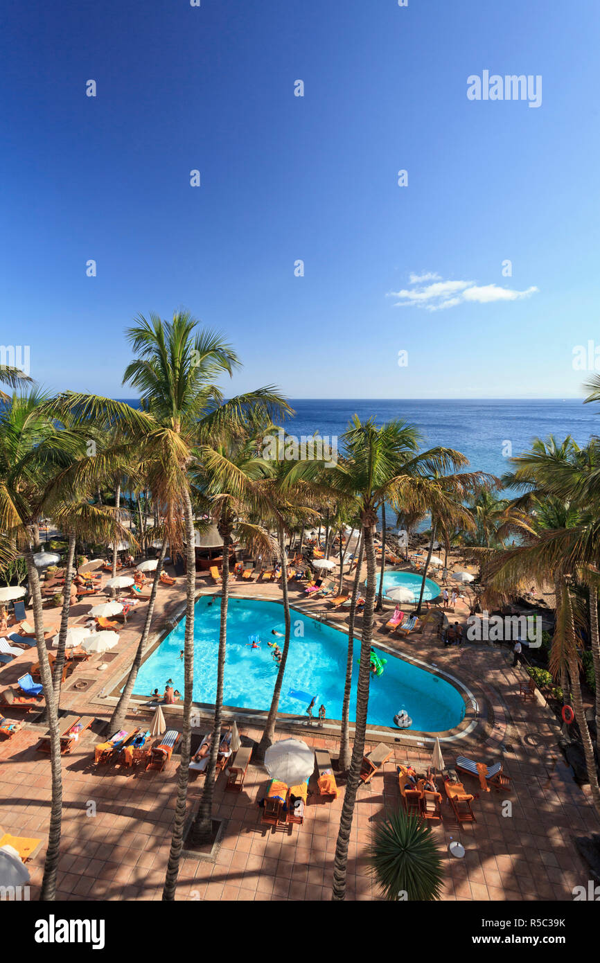 Lanzarote beachfront hi-res stock photography and images - Alamy