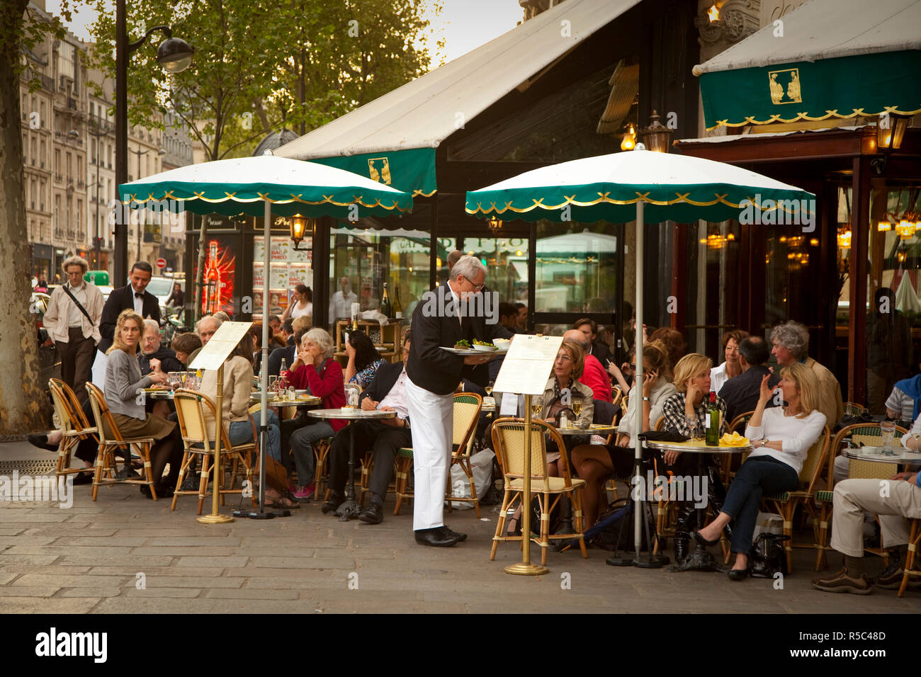 Des Deux Magots Cafe/Bistro, Boulevard St Germain, Rive Guache, Paris, France Stock Photo