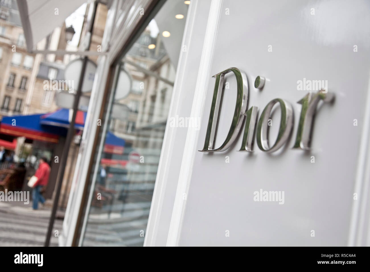 St Germain Des Pres High Resolution Stock Photography And Images Alamy