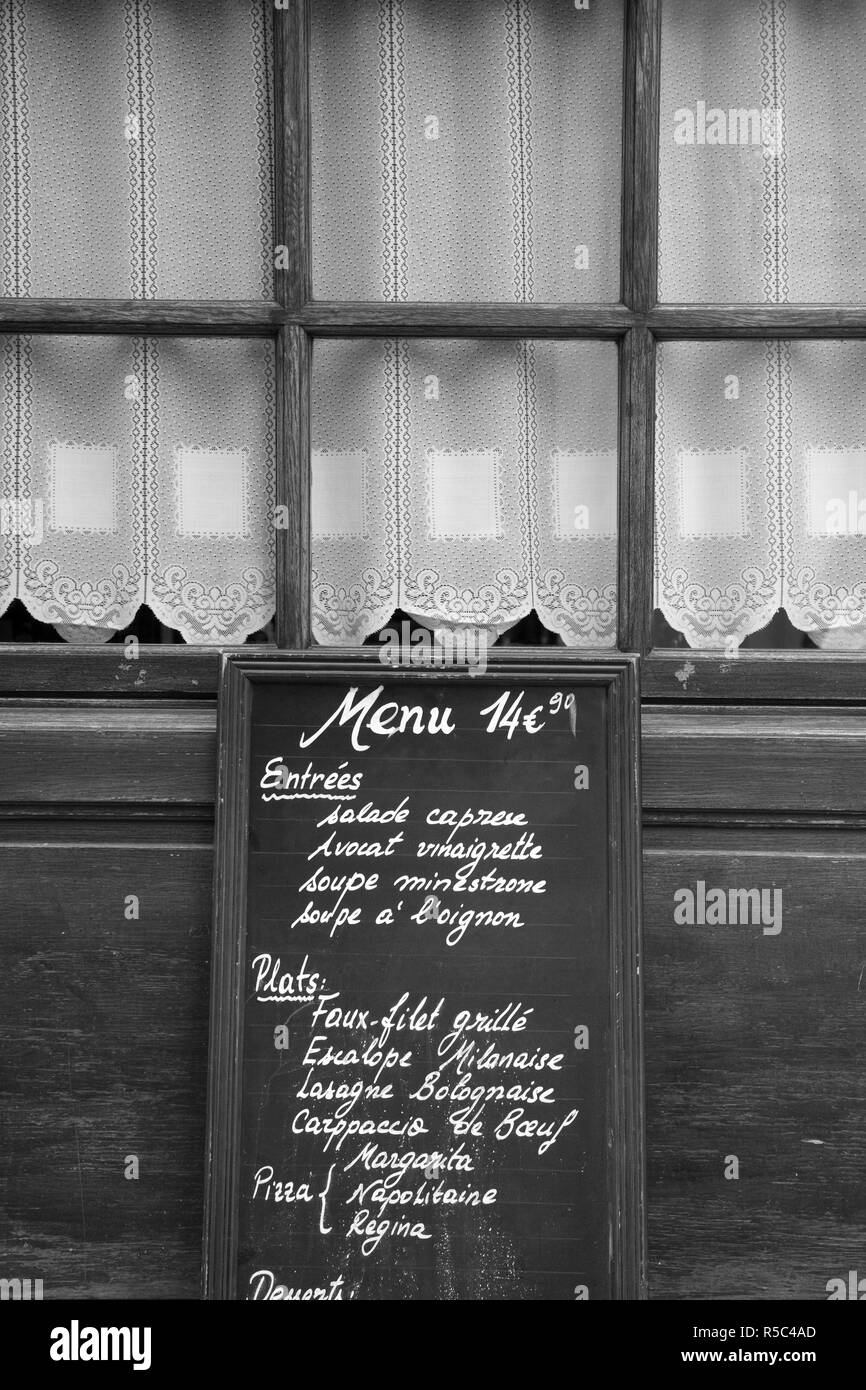 Cafe/Restaurant in the St. Germain des Pres district, Rive Gauche, Paris, France Stock Photo