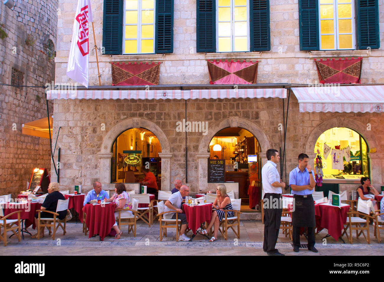 Restaurant, Stradun, Dubrovnik, Dalmatia, Croatia Stock Photo - Alamy