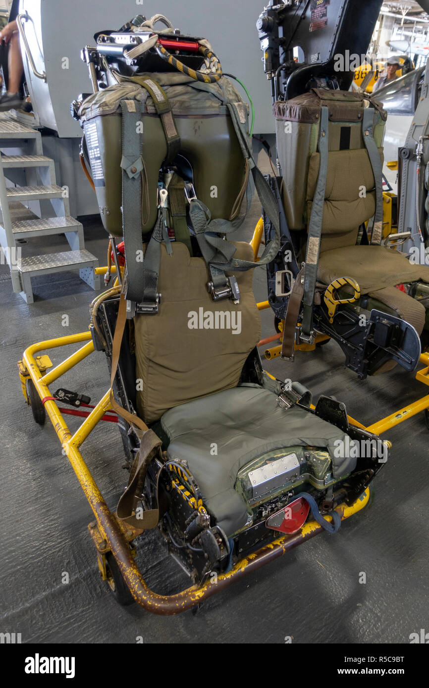 Ejection seat hi-res stock photography and images - Alamy