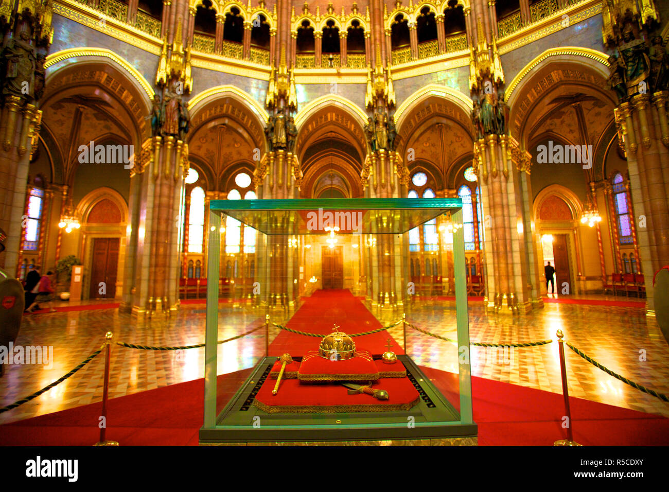 Budapest parliament interior hi-res stock photography and images - Alamy