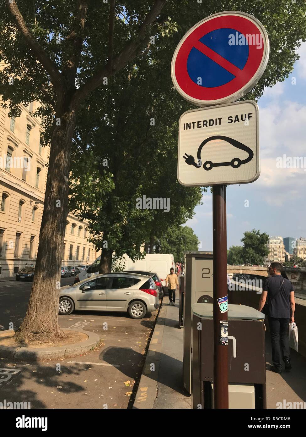 Paris, France.  Parking limited to electric vehicles. Stock Photo