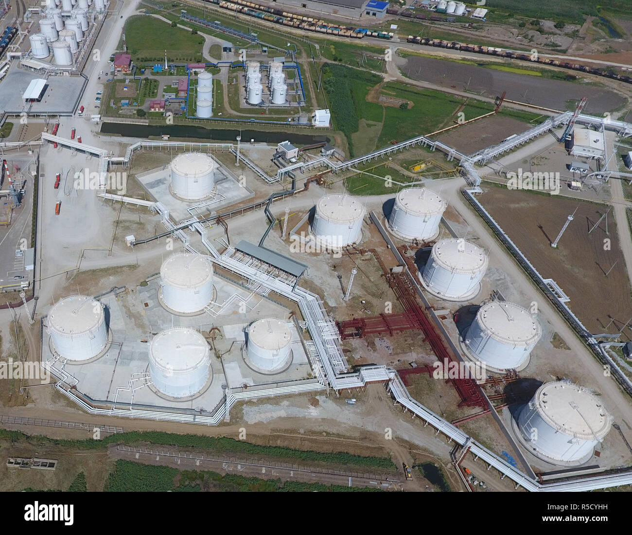 Reservoirs for storage of oil and products of its processing. Refinery ...