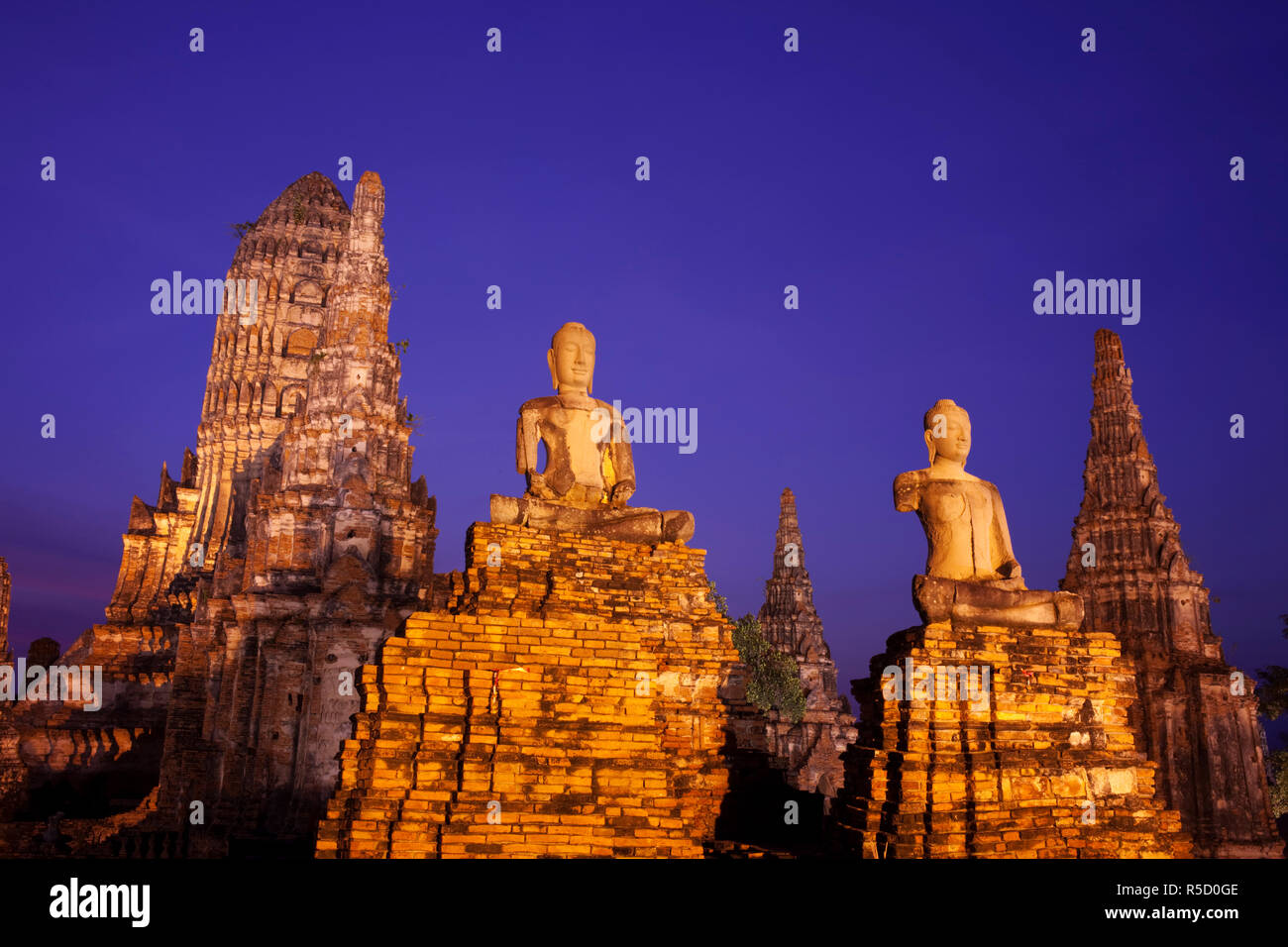 Thailand, Ayutthaya, Ayutthaya Historical Park, Dusk at Wat Chai Wattanaram Stock Photo