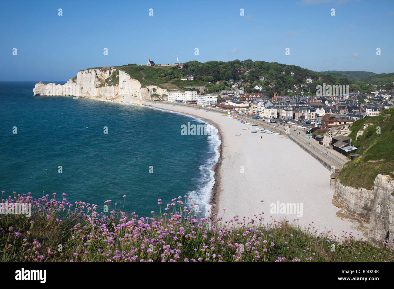 Etretat normandy france hi-res stock photography and images - Alamy
