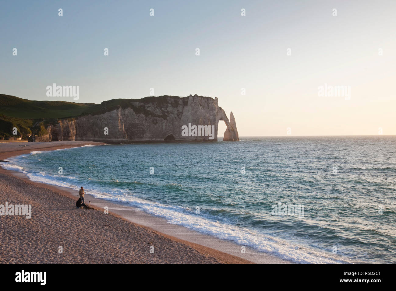 Etretat normandy hi-res stock photography and images - Alamy