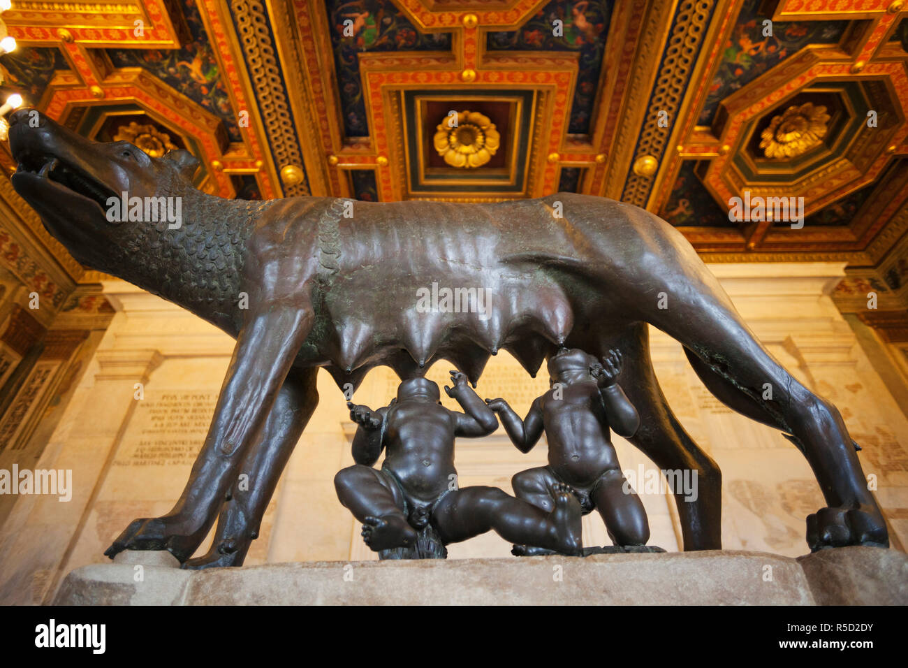 Italy, Rome, The Capital, Capitoline Museum, Etruscan Bronze Statue of the She Wolf and Romulus and Remus Stock Photo