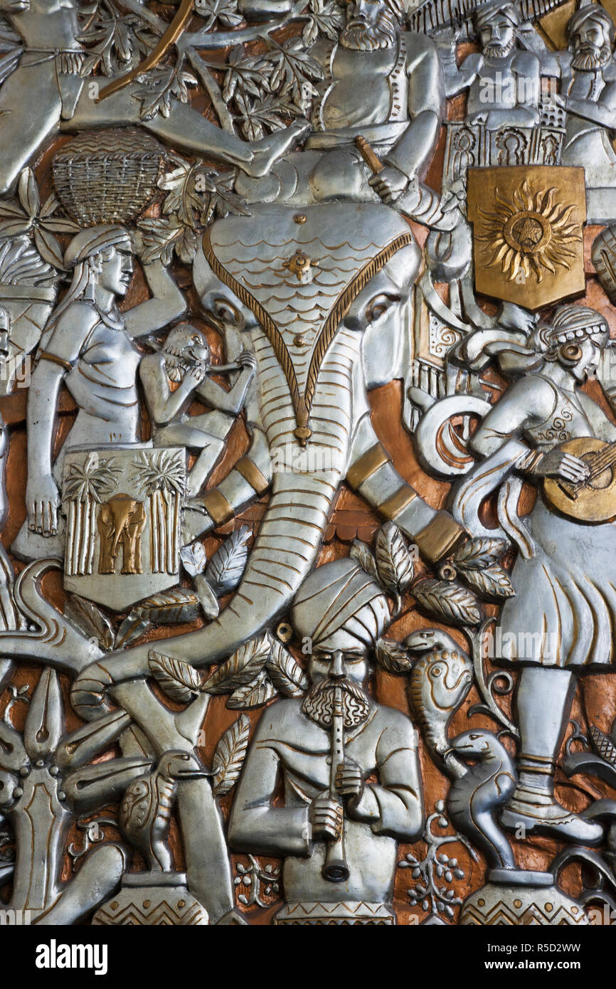 England, London, 120 Fleet Street, Art Deco Paneling in the Foyer of the former Daily Express Building Stock Photo