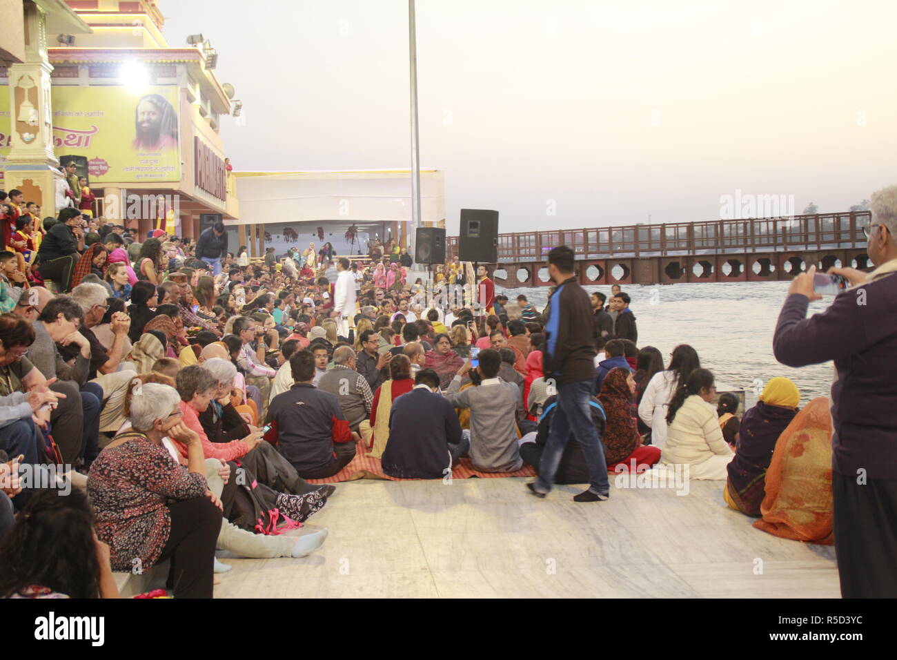 The Ganga Aarti at Paramarth Niketan, Rishikesh Stock Photo