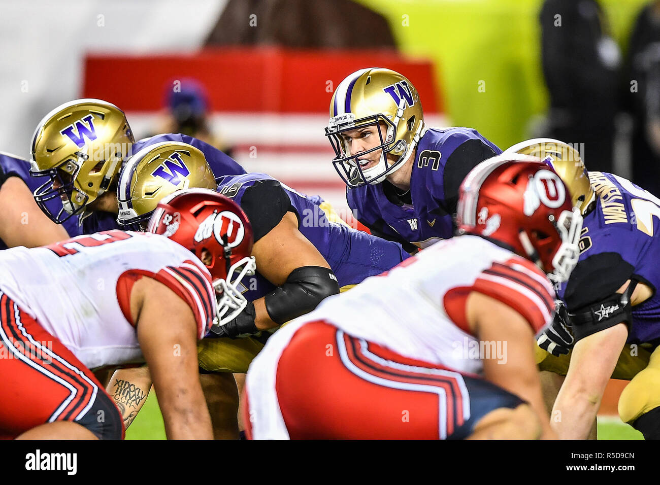 Santa Clara, California, USA. 30th Nov, 2018. Washington Huskies quarterback Jake Browning (3) takes a snap behind center during the NCAA PAC-12 Football Championship game between the Utah Utes and the Washington Huskies at Levi's Stadium in Santa Clara, California. Chris Brown/CSM/Alamy Live News Stock Photo