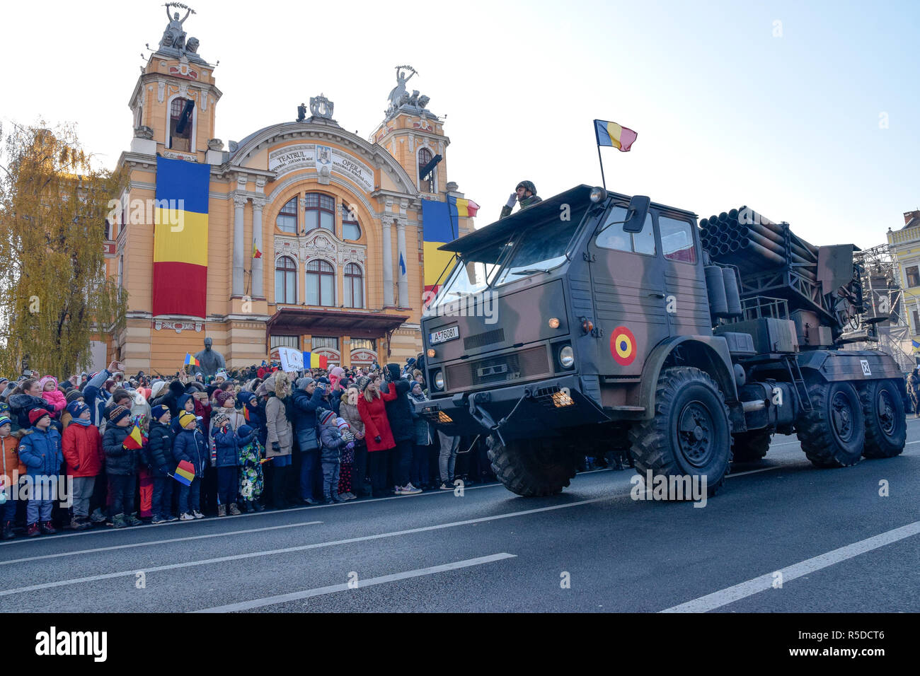 Cluj-Napoca, Romania, 01 December 2018.  Romania celebrates 100 years since the Great Unification with a military parade in Cluj-Napoca. Credit: Vadim Ungureanu / Alamy Live News Stock Photo