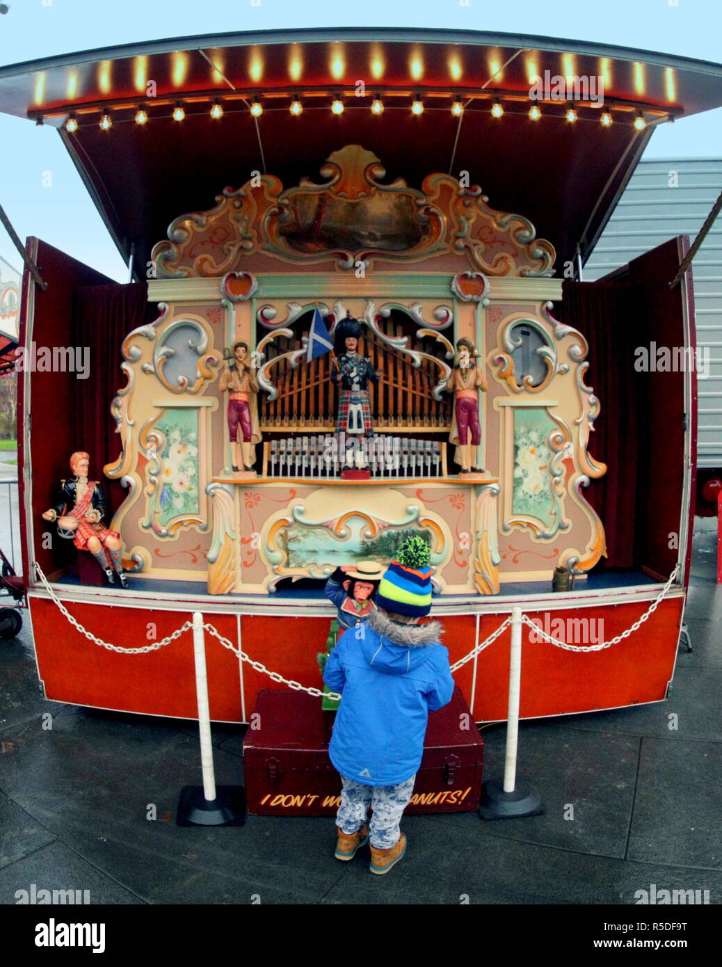 Glasgow, Scotland, UK 1st December, 2018. The annual Riverside Christmas Festival in the  famous city Riverside  transport museum today as well as its markets inside and fairground attractions outside had a fairground organ is a pipe organ.  Gerard Ferry/Alamy news Credit: gerard ferry/Alamy Live News Stock Photo