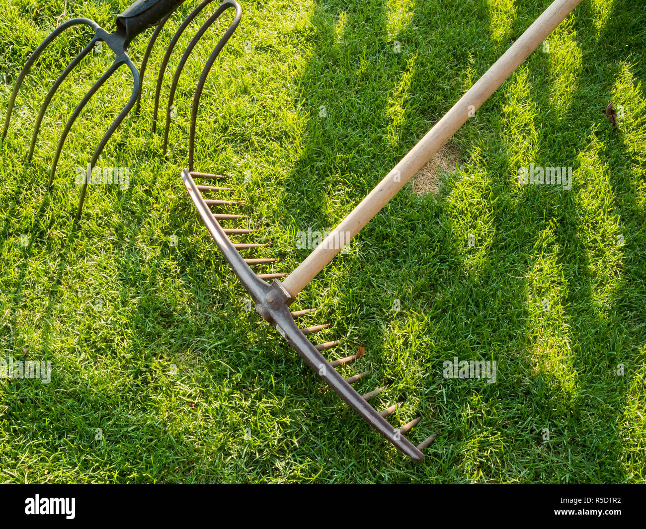 lawn gardening equipment Stock Photo Alamy