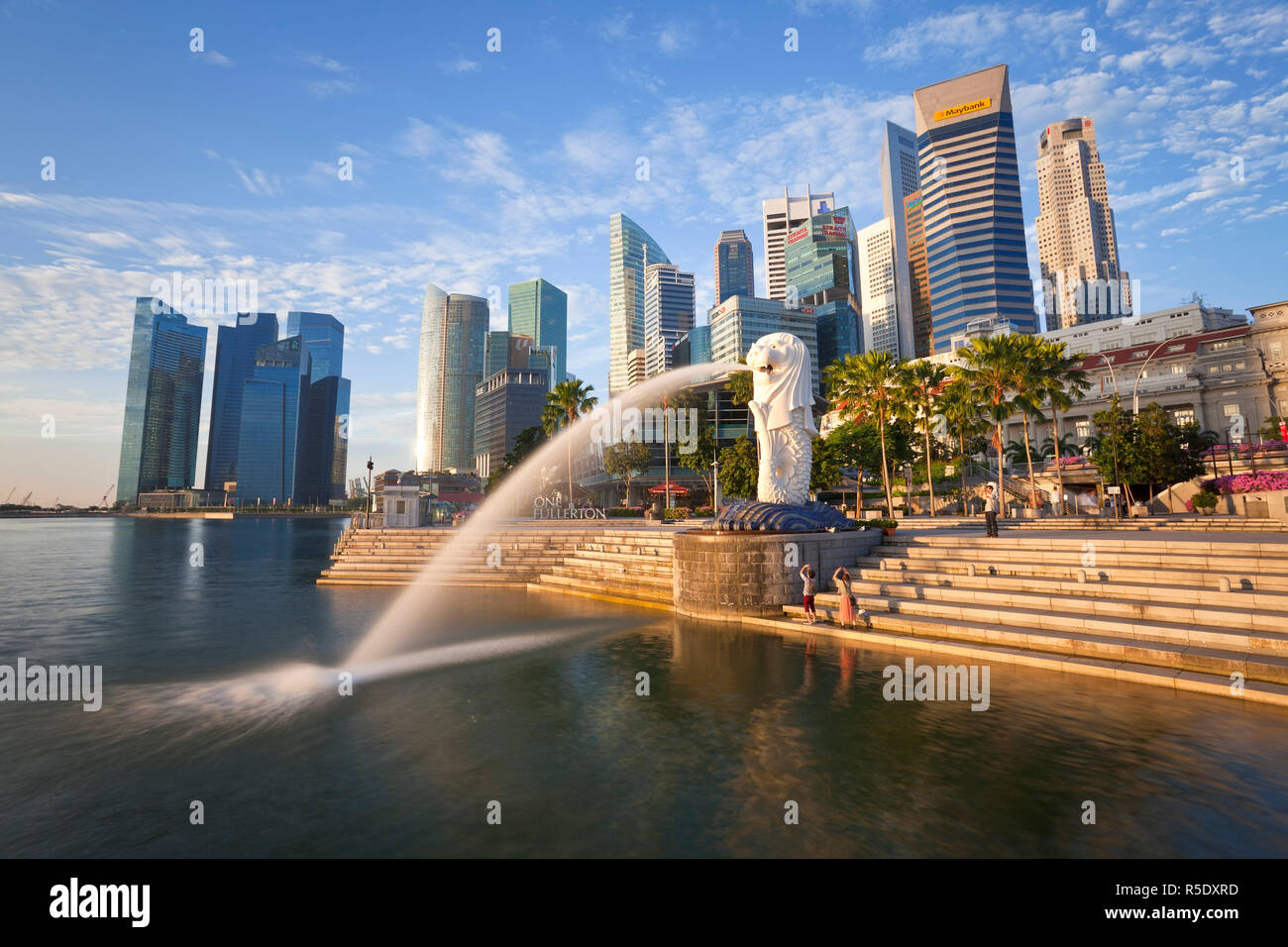The Merlion Statue with the City Skyline in the background, Marina Bay, Singapore Stock Photo