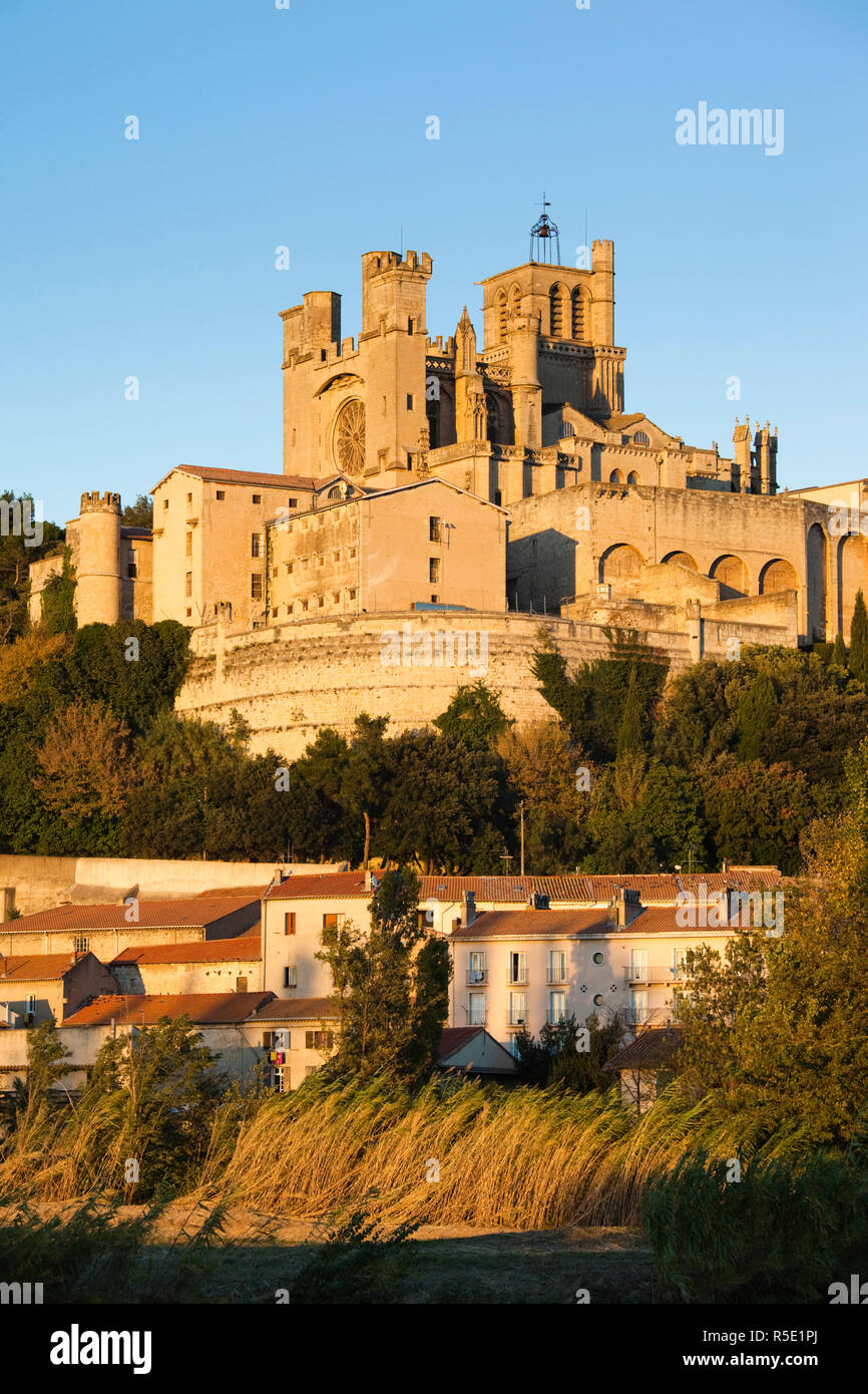 St nazaire cathedral beziers hires stock photography and images Alamy