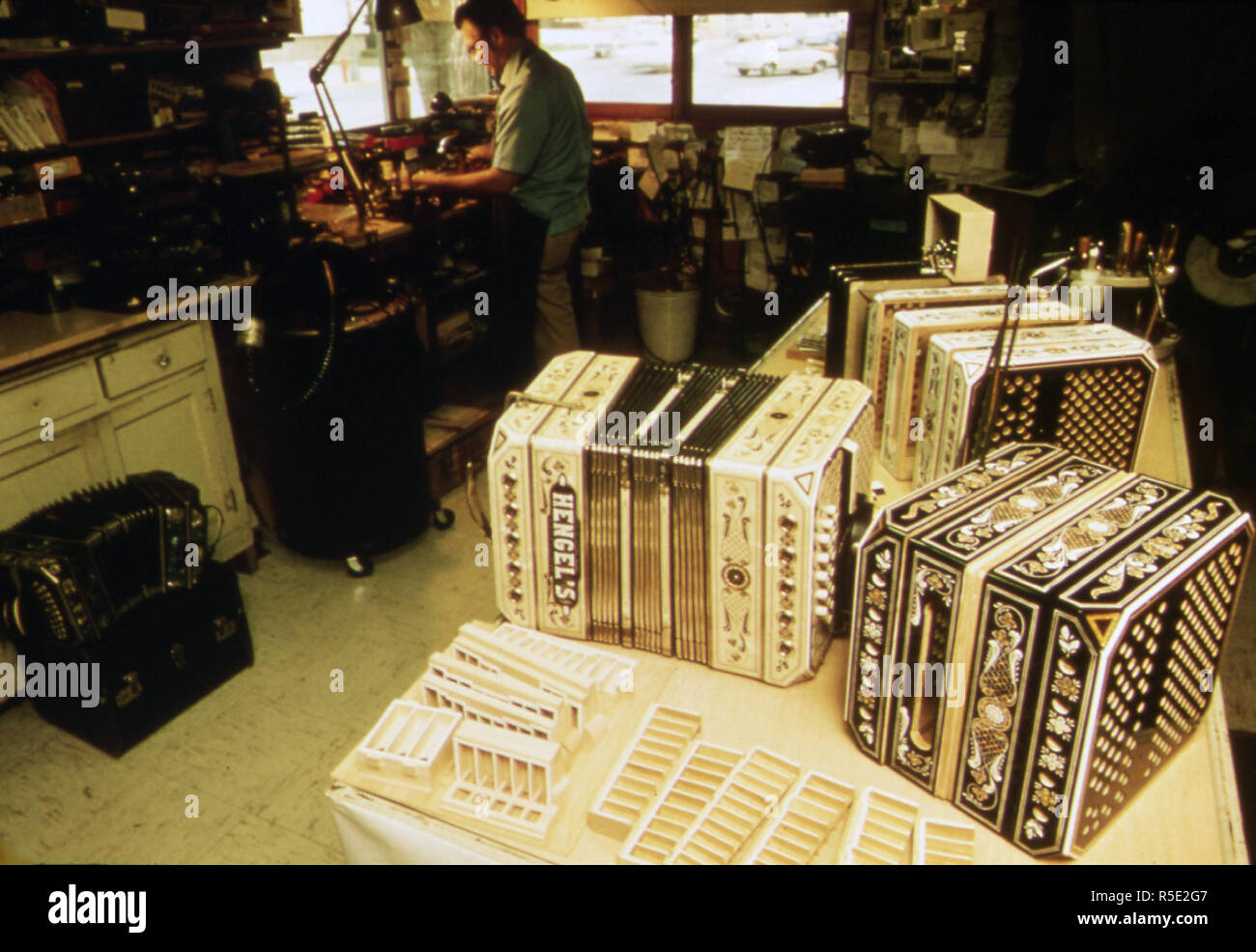 1970s concertinas hi-res stock photography and images - Alamy