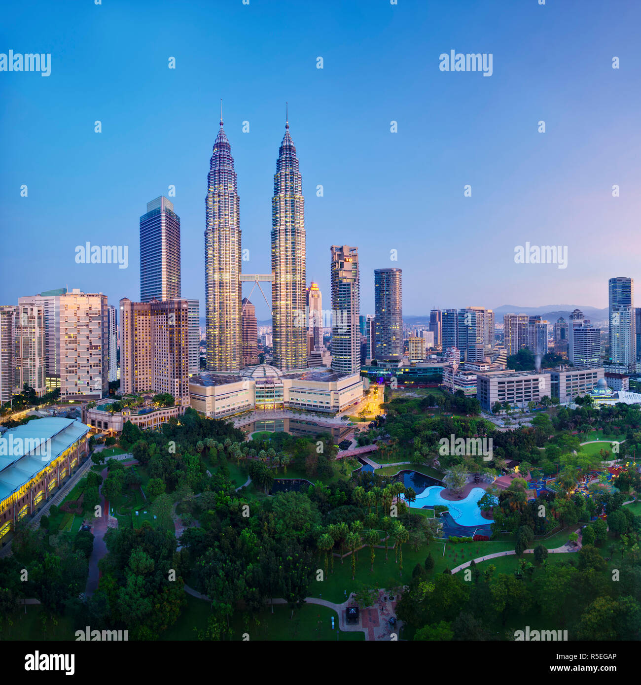 Malaysia Selangor State Kuala Lumpur Klcc Kuala Lumpur City Centre Petronas Towers Stock Photo Alamy