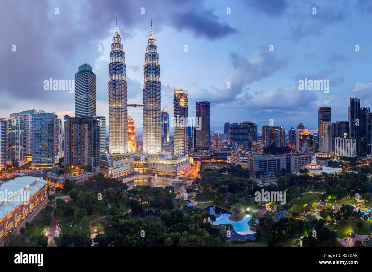 Malaysia Selangor State Kuala Lumpur Klcc Kuala Lumpur City Centre Petronas Towers Stock Photo Alamy