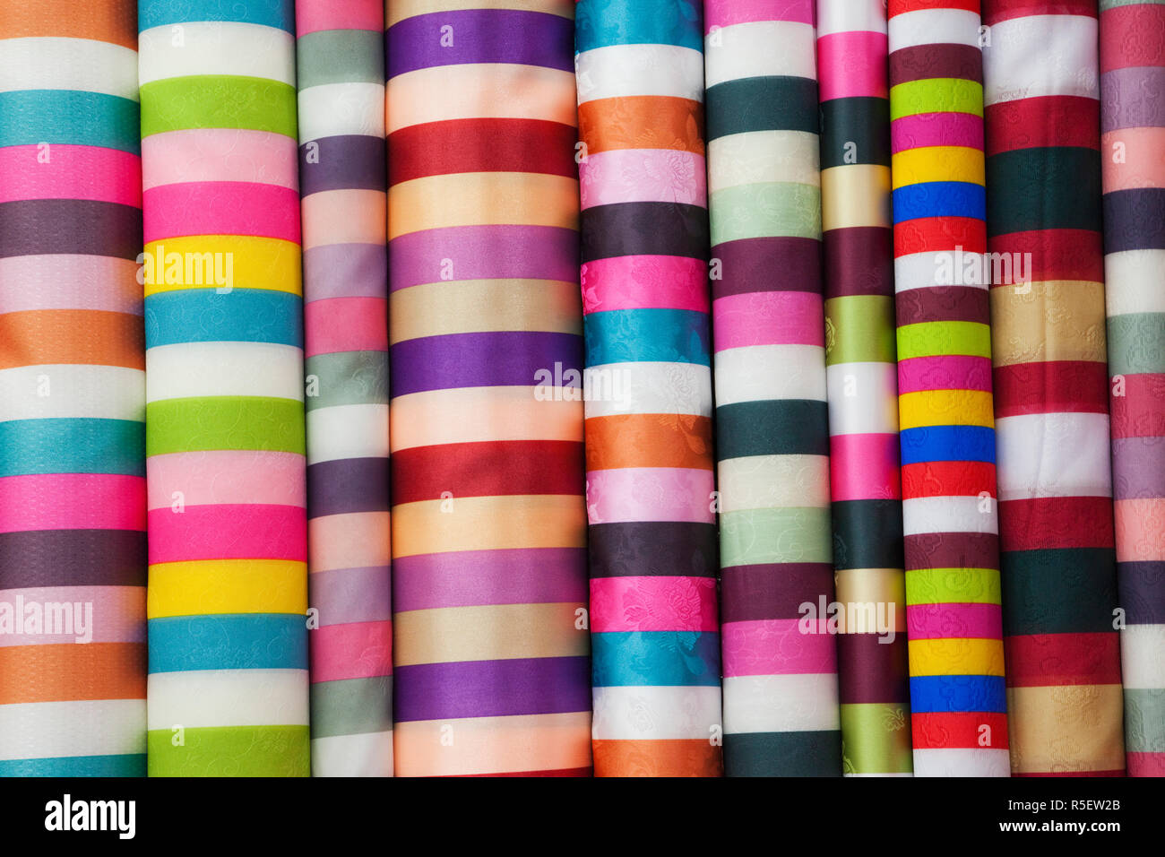 Dongdaemun market seoul fabric hires stock photography and images Alamy