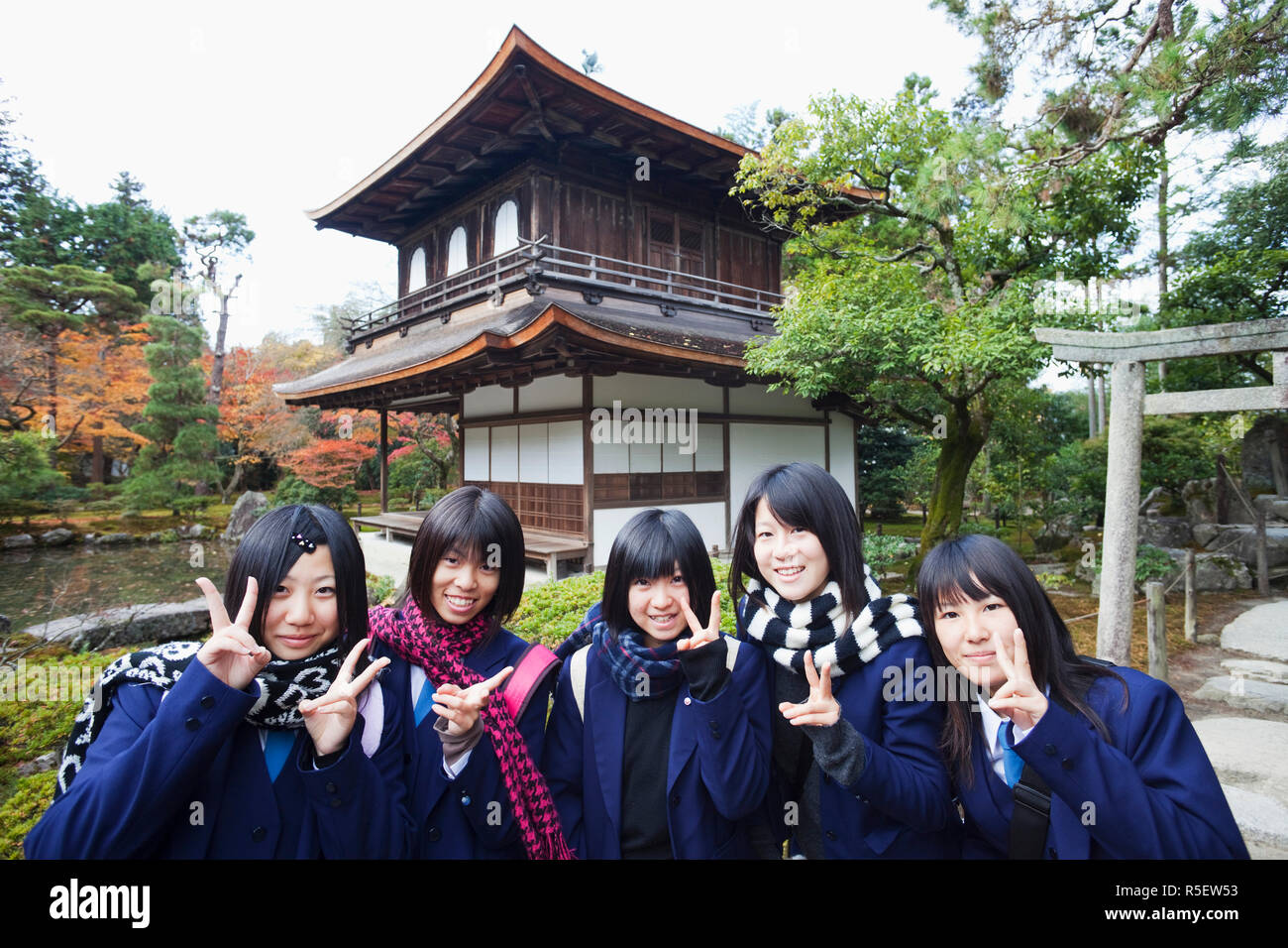Japanese U 15 Teens - Japan School Girls Stock Photos & Japan School Girls Stock ...