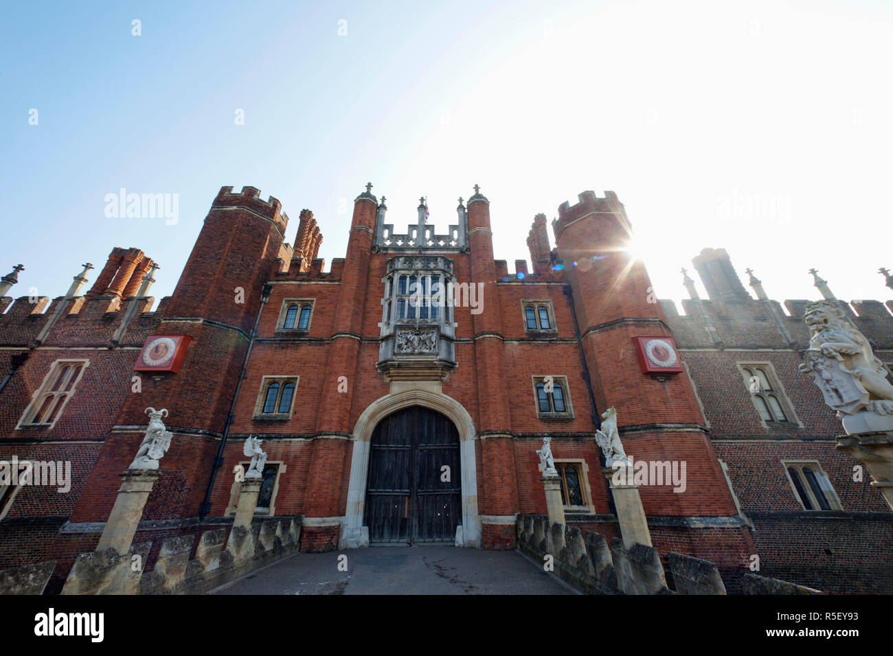England, London, Surrey, Hampton Court Palace, Great Gate House Entrance Stock Photo