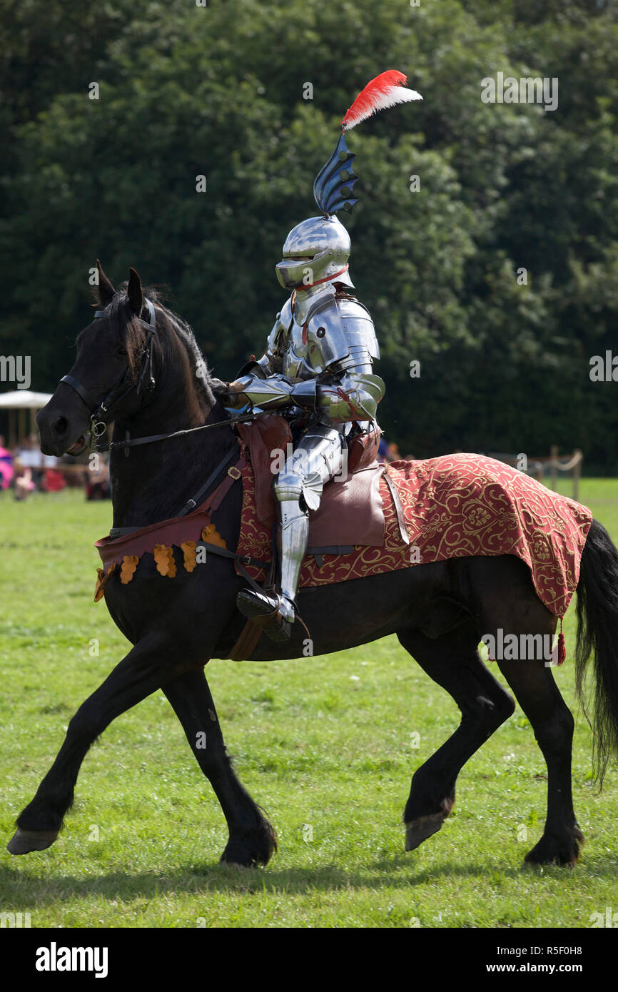 Battle of Bosworth Field Reenactment, Market Bosworth, Leicestershire ...