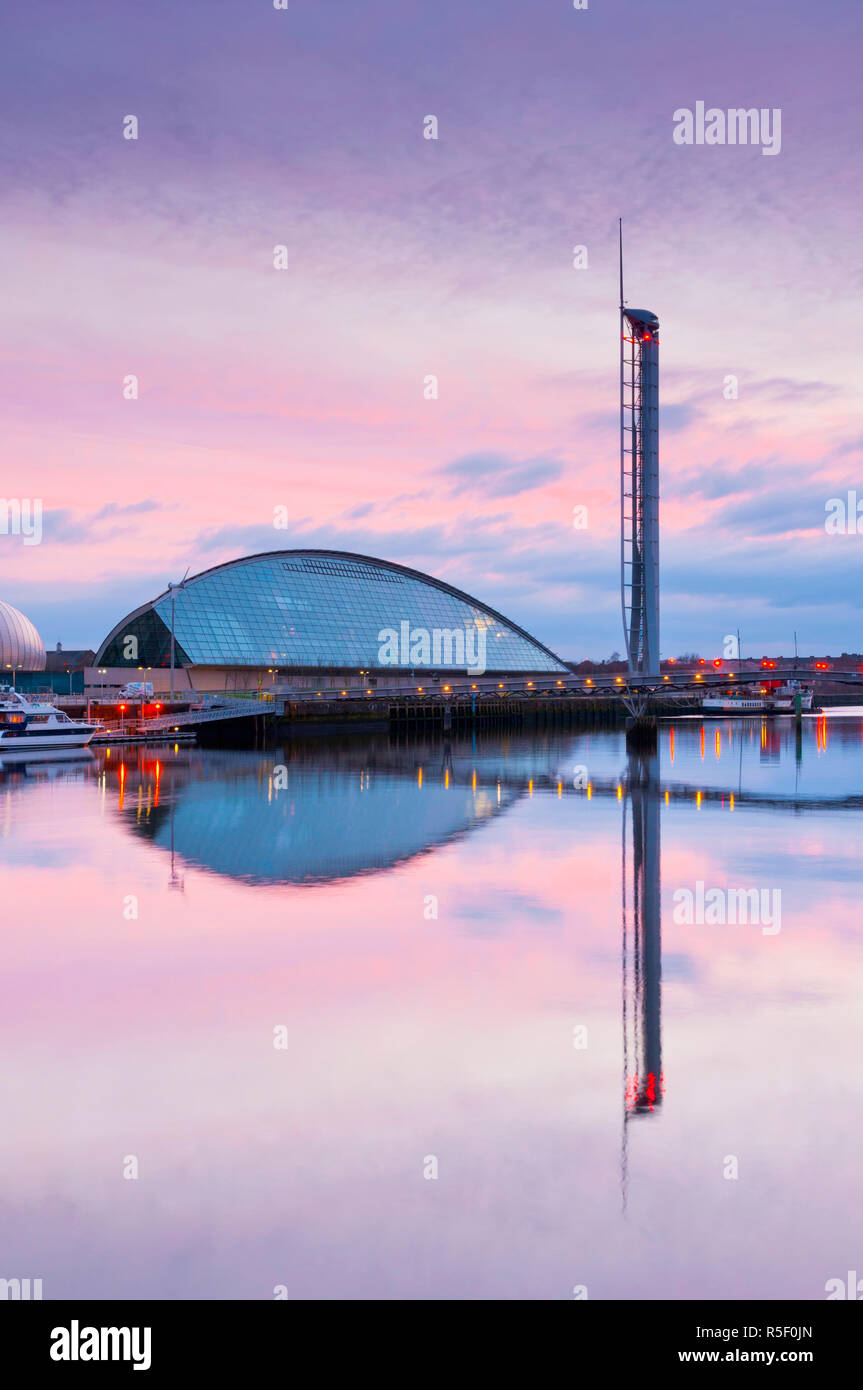 UK, Scotland, Glasgow, Glasgow Science Centre and Glasgow Tower on River Clyde Stock Photo