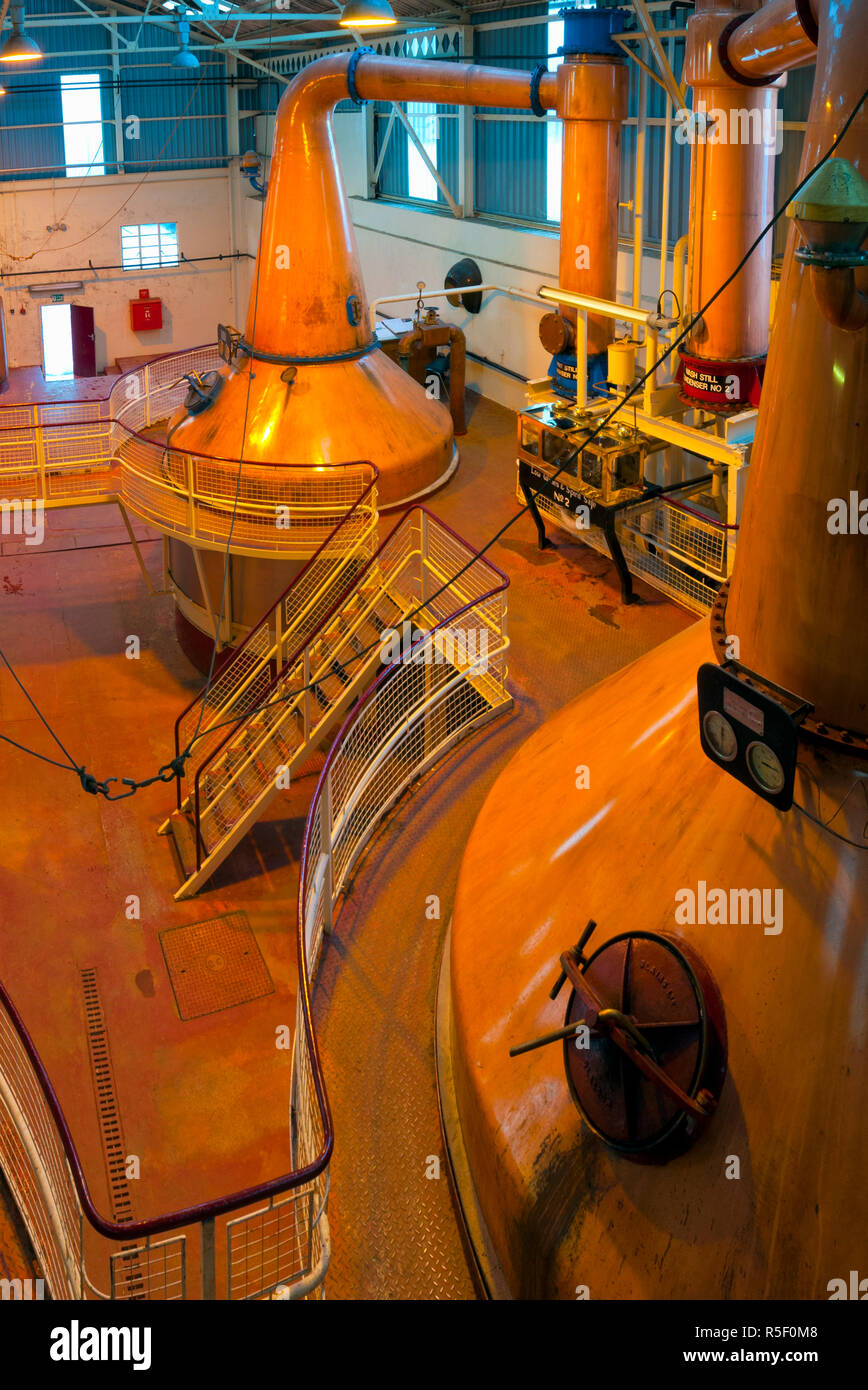 UK, Scotland, Fort William, Ben Nevis Whisky Distillery, Copper Stills