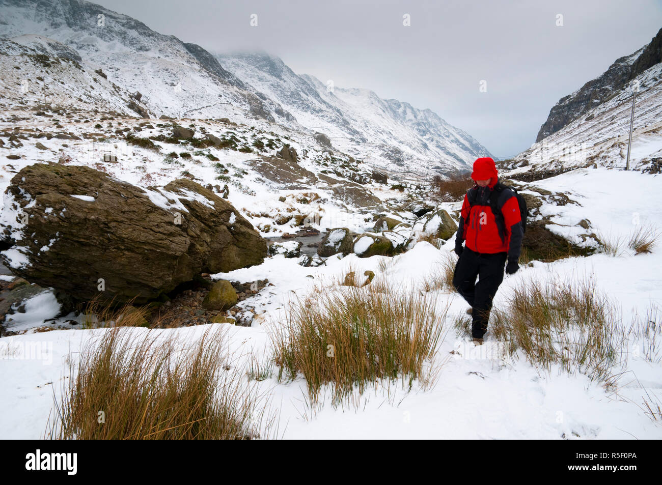 UK, Wales, Gwynedd, Llanberis Pass or Bwlch Llanberis (MR) Stock Photo