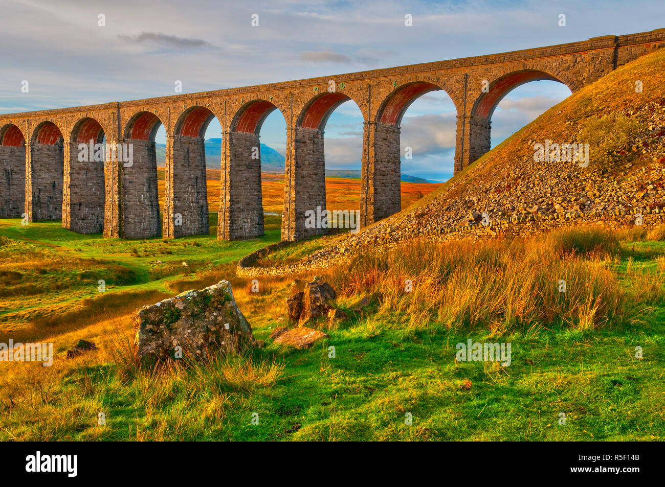 UK, England, North Yorkshire, Ribblehead Viaduct on the Settle to
