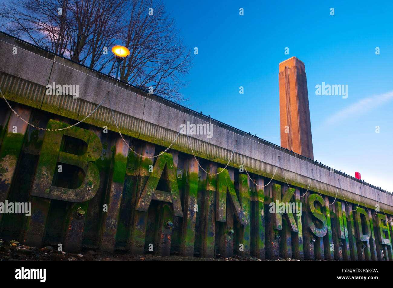 UK, London, Bankside, Tate Modern in old Bankside Power Station Stock Photo