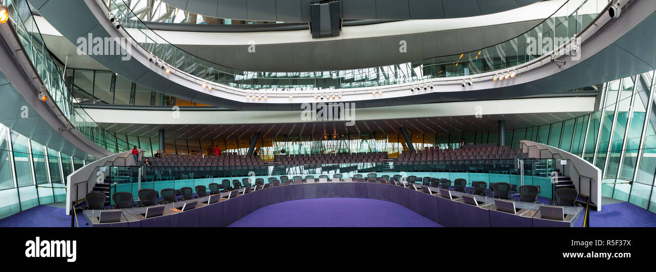 UK, England, London, City Hall helical staircase and debating chamber Stock Photo