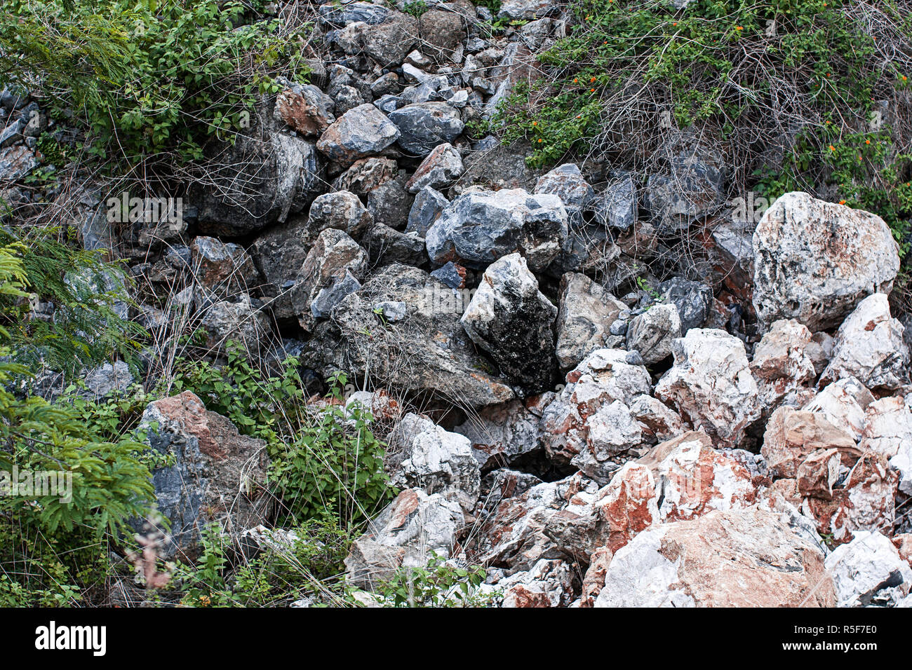 Huge blocks of stone hires stock photography and images Alamy