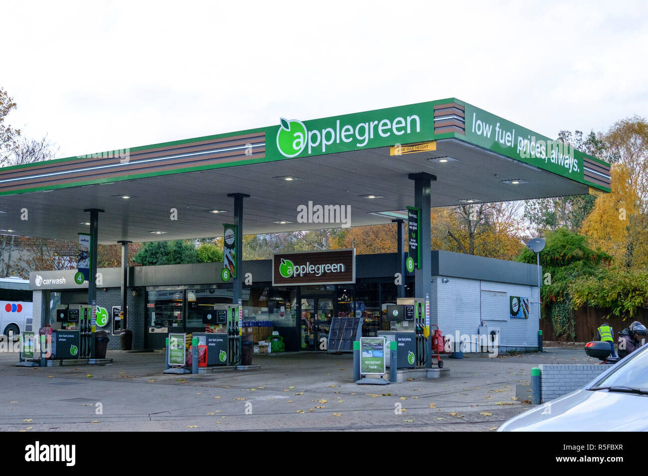 Applegreen hi-res stock photography and images - Alamy